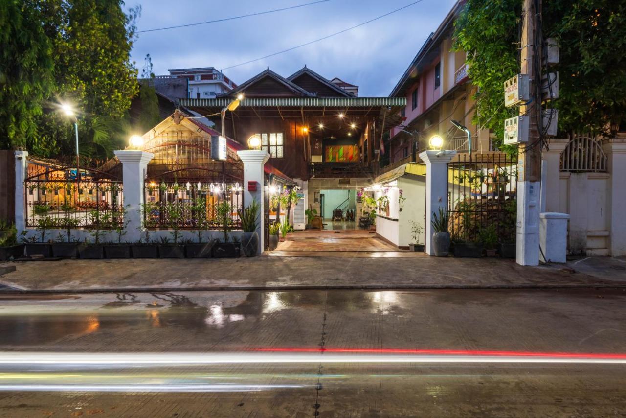 Happy Heng Heang Guesthouse Siem Reap Ngoại thất bức ảnh